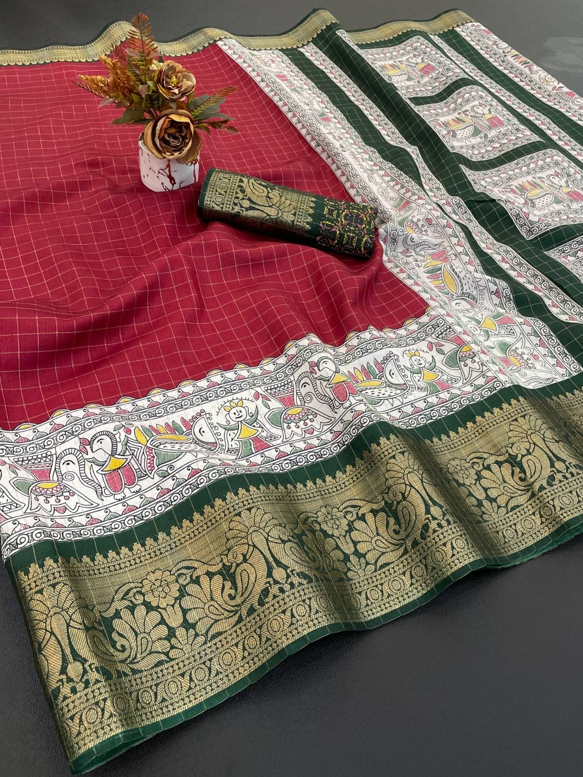 Apnisha Art Silk Printed Regular Saree With Unstitched Blouse Piece ( Maroon ) Apnisha Art Silk Printed Regular Saree With Unstitched Blouse Piece ( Maroon )