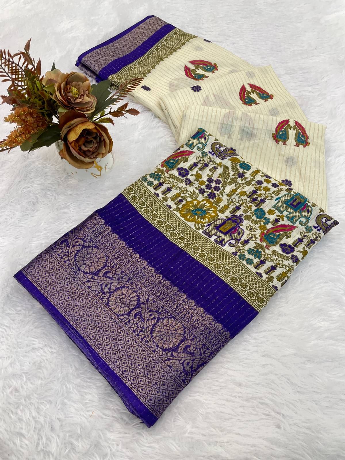 Apnisha Art Silk Printed Regular Saree With Unstitched Blouse Piece ( Purple ) Apnisha Art Silk Printed Regular Saree With Unstitched Blouse Piece ( Purple )