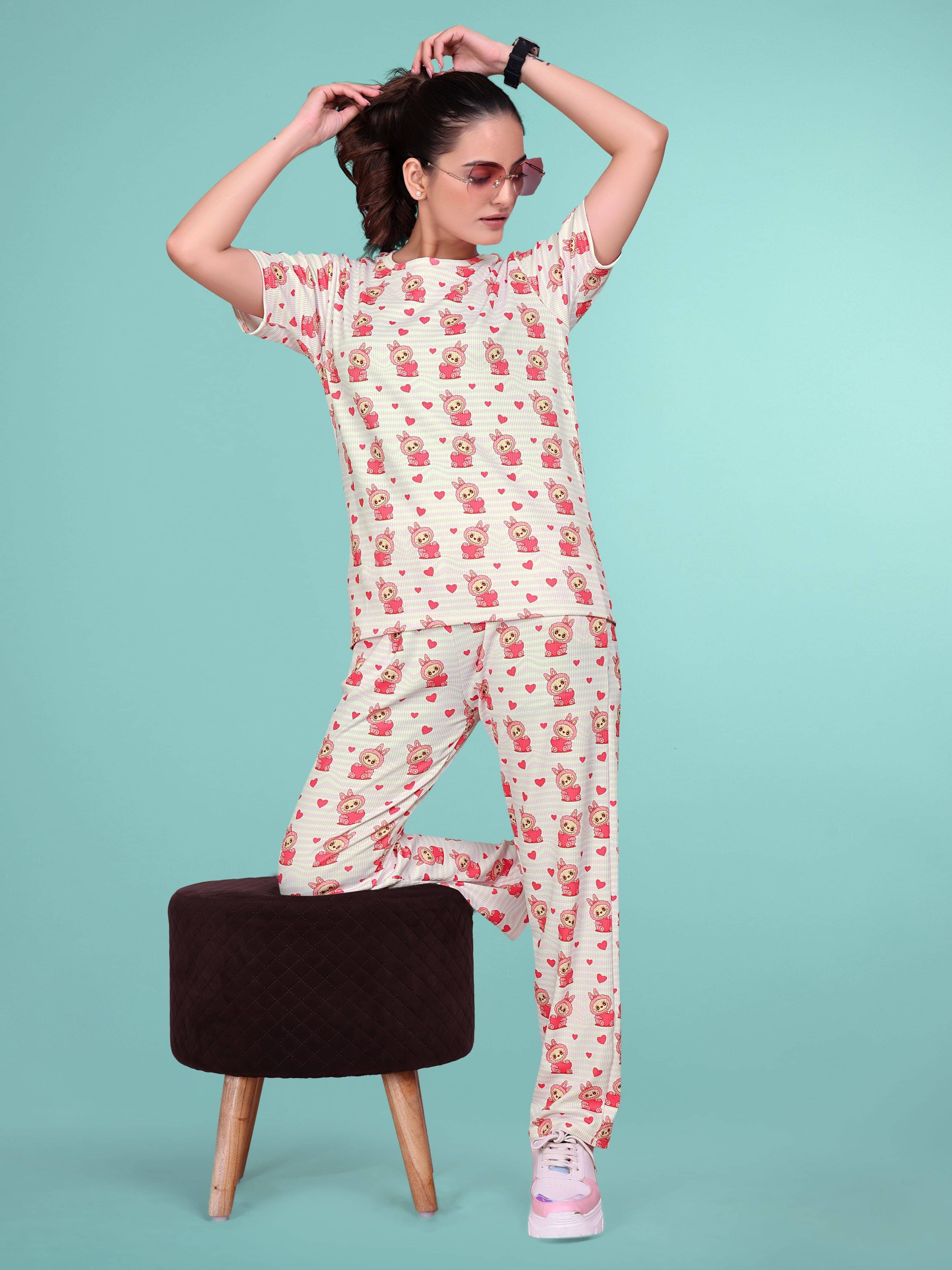     			SAKARMAA Women T-Shirt With Trousers Co-Ord Set ( Pink )