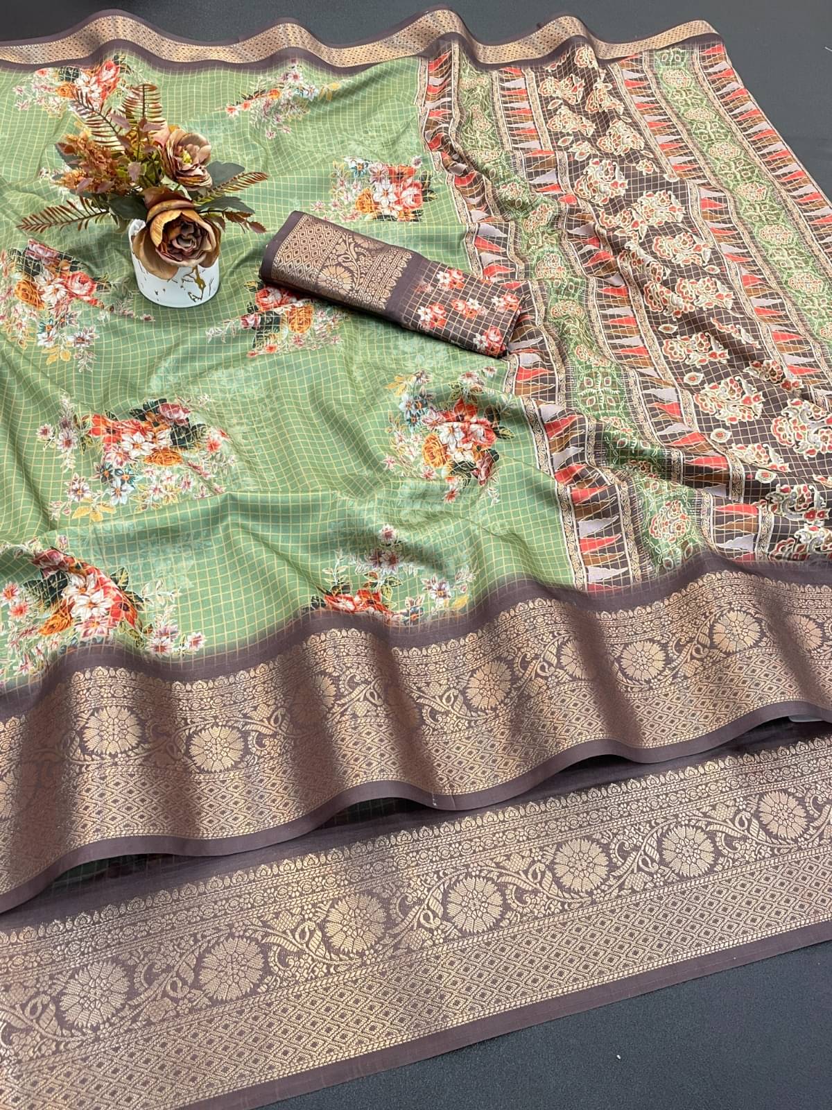     			SATVASHIV Art Silk Printed Regular Saree With Unstitched Blouse Piece ( Lime Green1 )