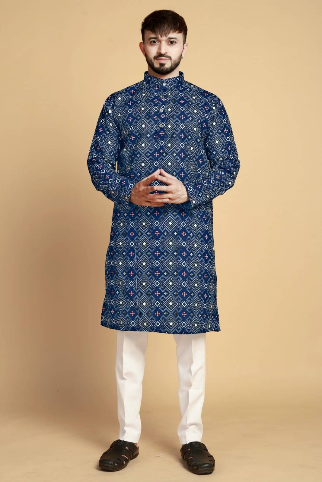     			SPARSH ETHNICS Blue Cotton Blend Men's Regular Kurta ( Pack of 1 )
