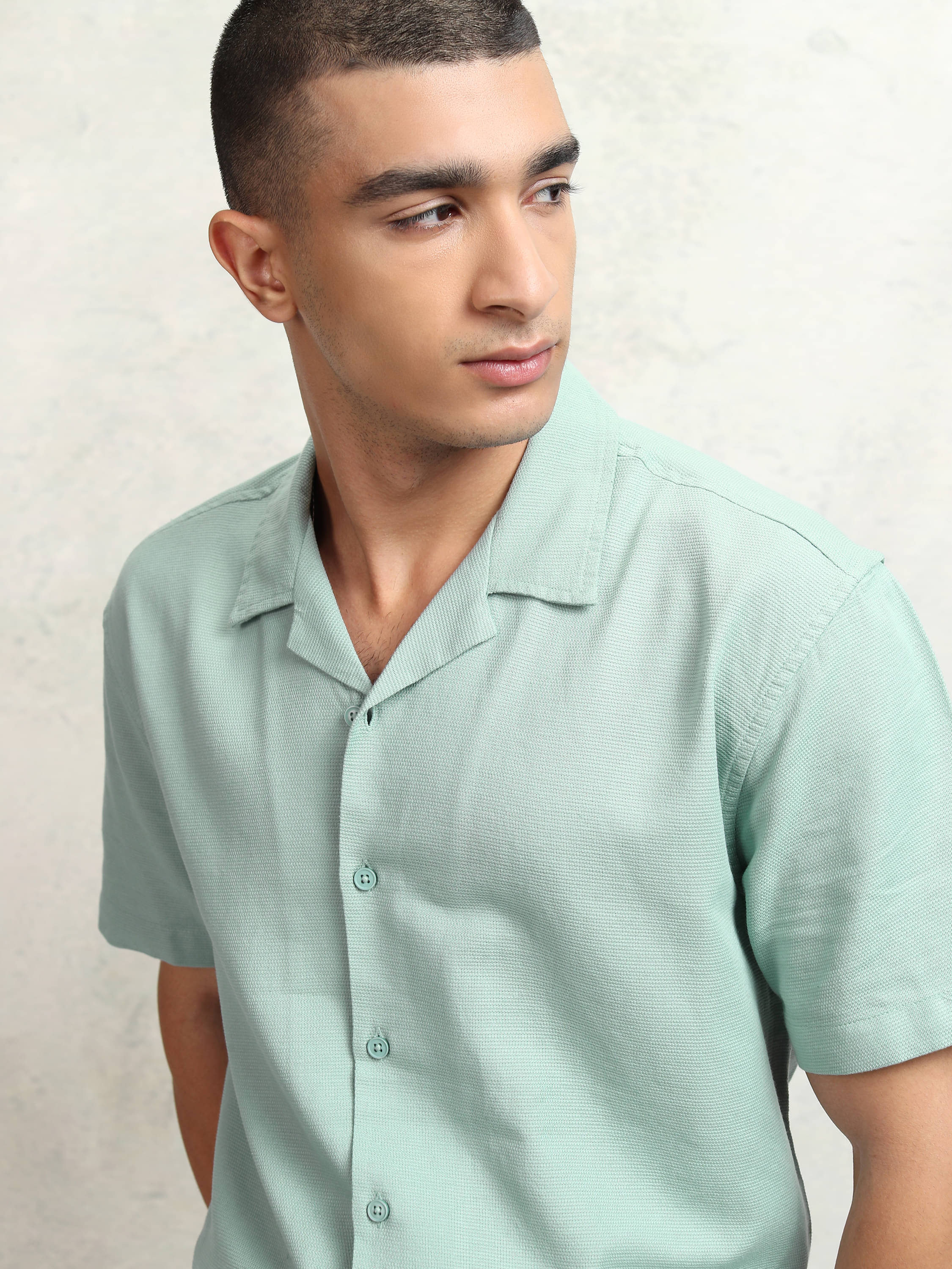     			Highlander 100% Cotton Relaxed Fit Self Design Half Sleeves Men's Casual Shirt - Aqua Blue ( Pack of 1 )