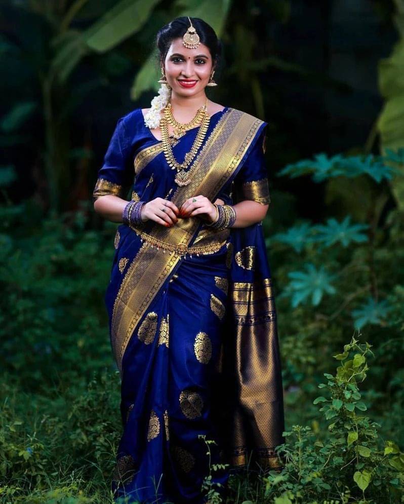 Spetila Silk Blend Woven Design Kanjeevaram Sarees With Unstitched Blouse Piece ( Navy Blue ) Spetila Silk Blend Woven Design Kanjeevaram Sarees With Unstitched Blouse Piece ( Navy Blue )