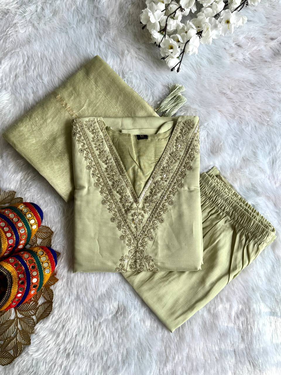 VT NX Women Viscose Embroidered Straight Kurti With Pants ( Light Green ) VT NX Women Viscose Embroidered Straight Kurti With Pants ( Light Green )
