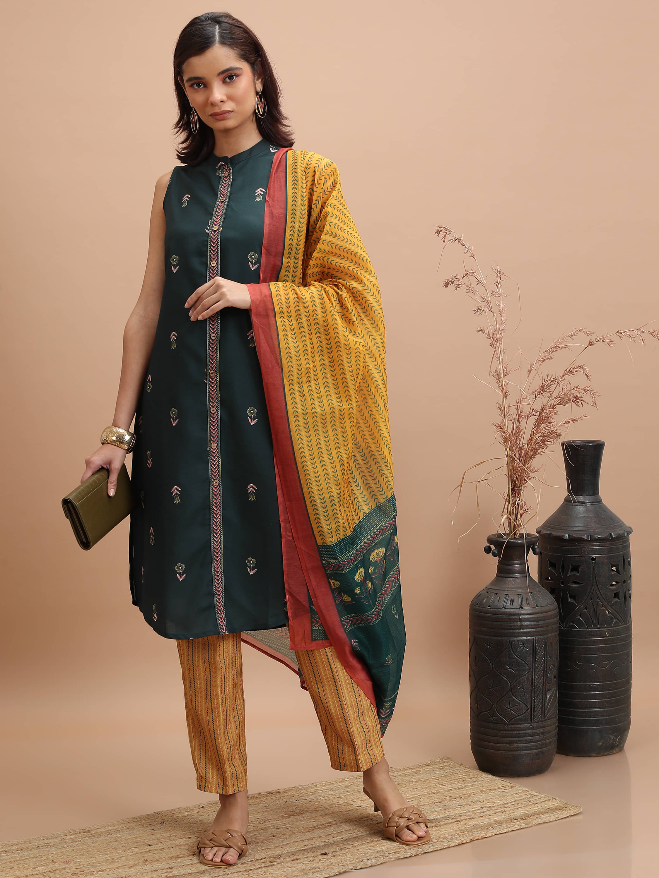 Vishudh Women Polyester Printed Straight Kurti With Pants ( Yellow ) Vishudh Women Polyester Printed Straight Kurti With Pants ( Yellow )