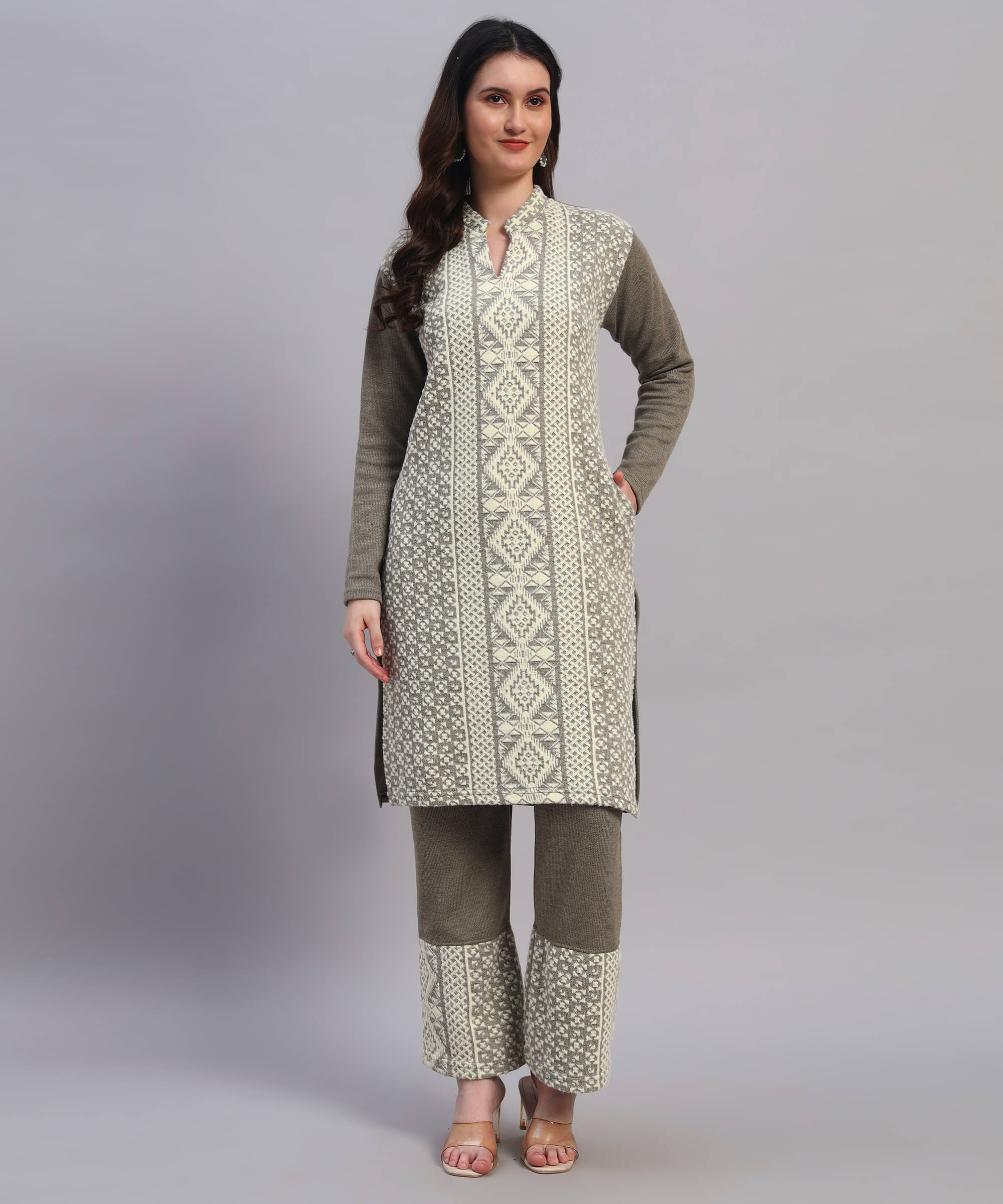     			GRAND MALBORK Women Woollen Printed A-line Kurti With Pants ( Dark Green )