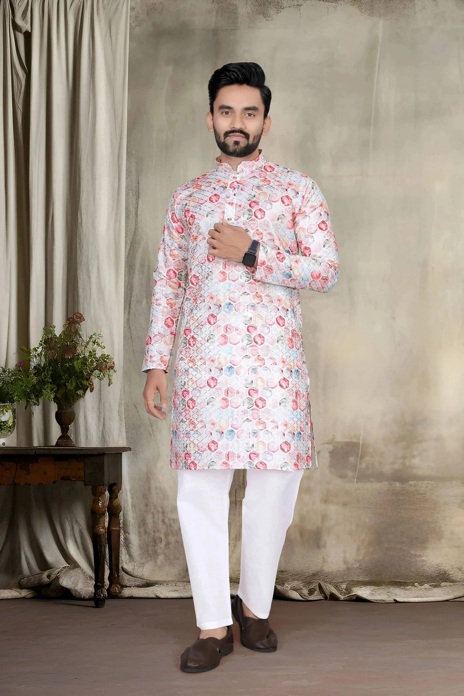     			Valaki Pink Cotton Blend Men's Regular Kurta ( Pack of 1 )