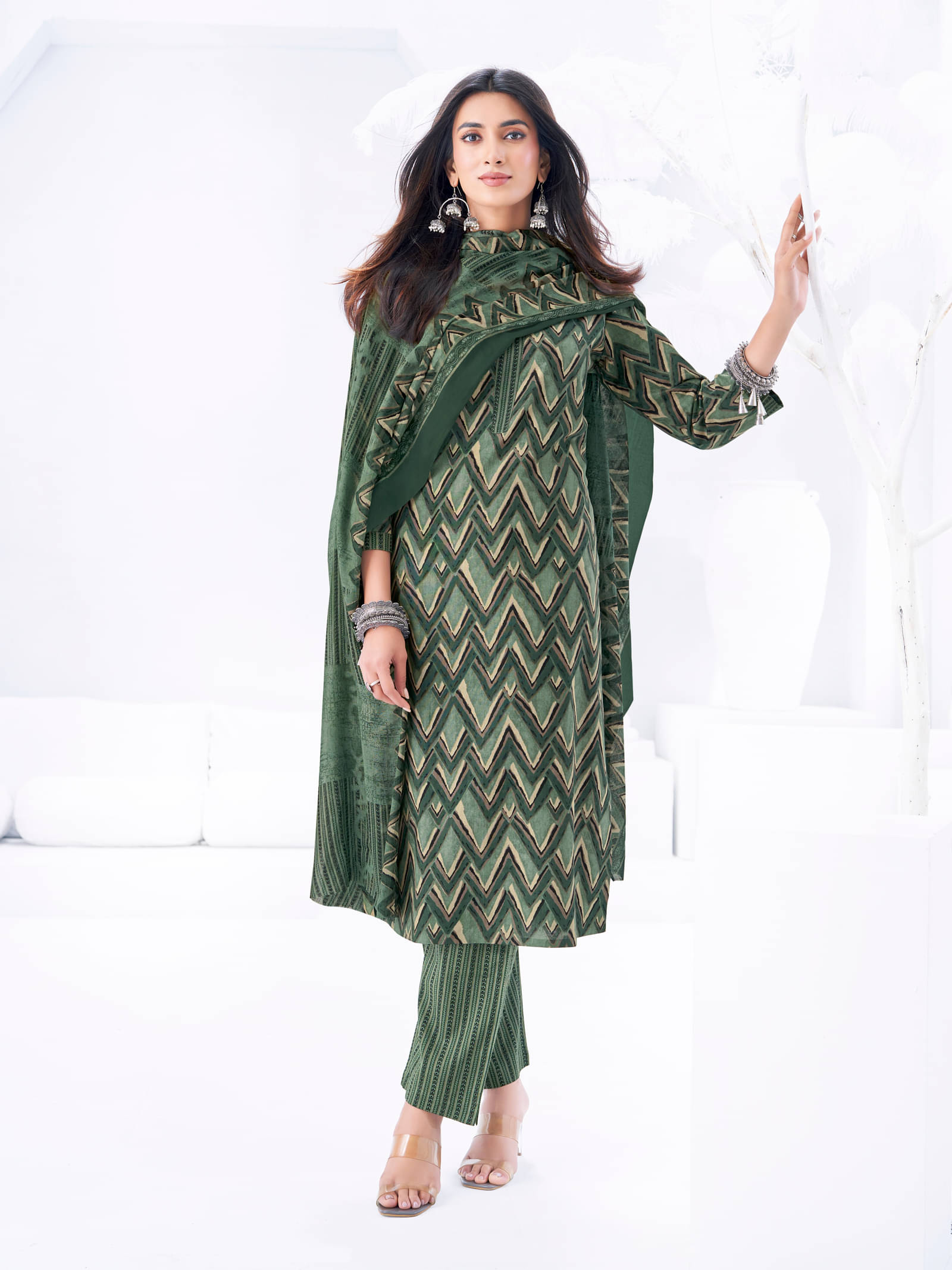     			shree jeenmata collection Women Cotton Printed A-line Kurti With Pants ( Dark Green )