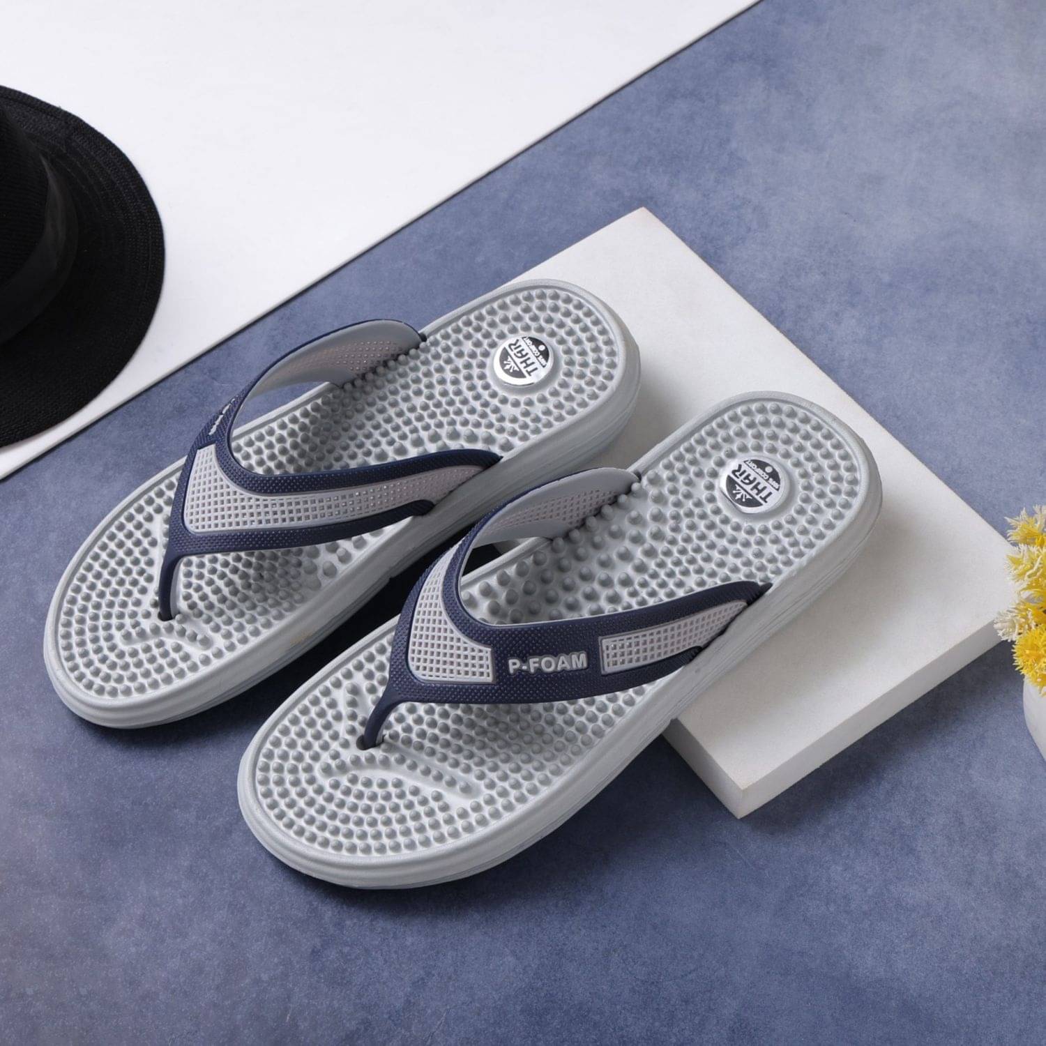     			KNIEVL Light Grey Men's Slide Flip Flop