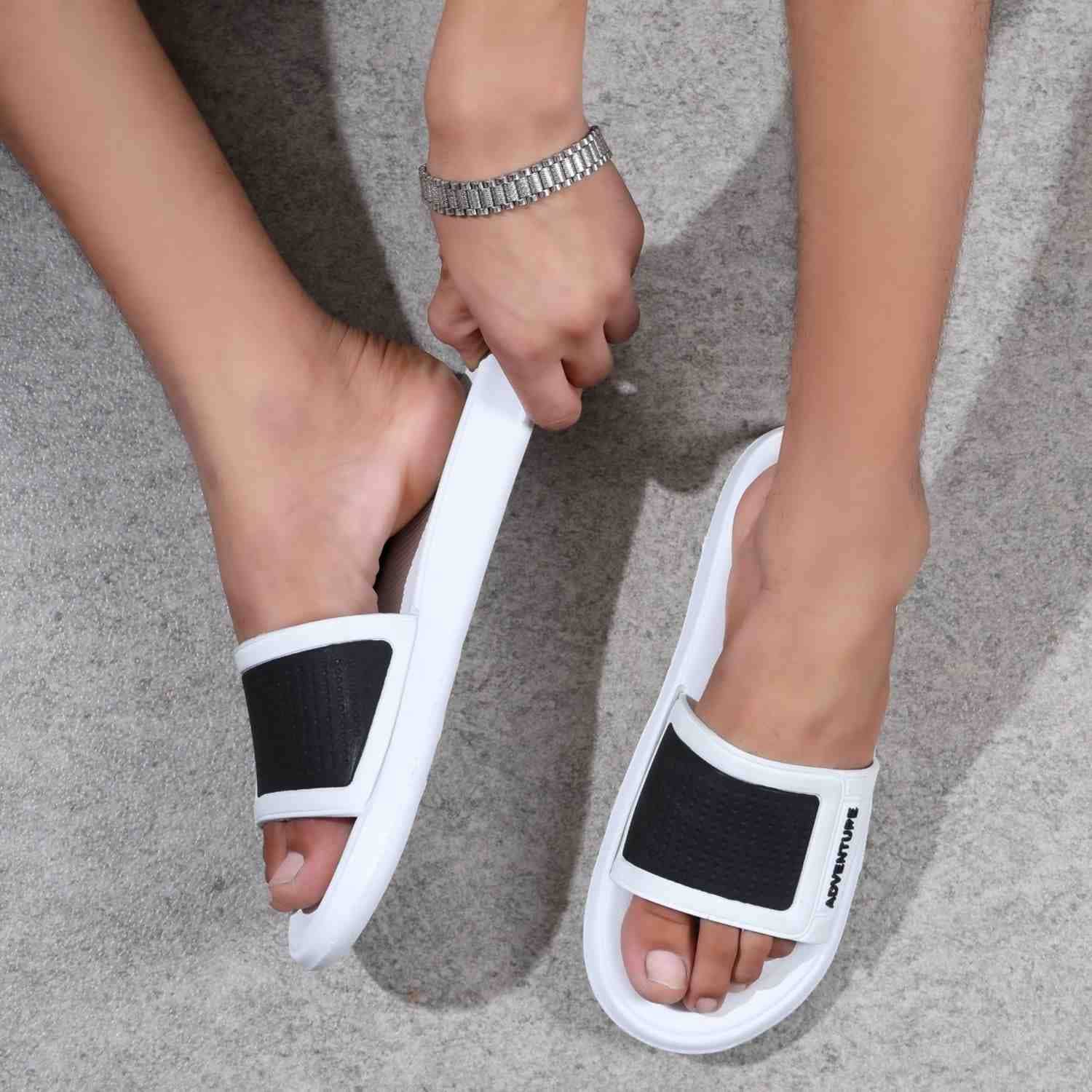 KNIEVL White Men's Slide Flip Flop