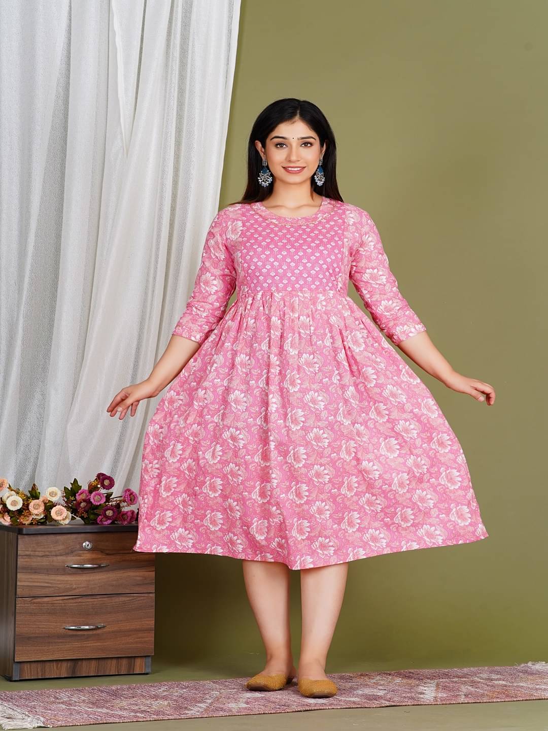    			Nevisha Style Women Rayon Printed Anarkali Kurti ( Pink )