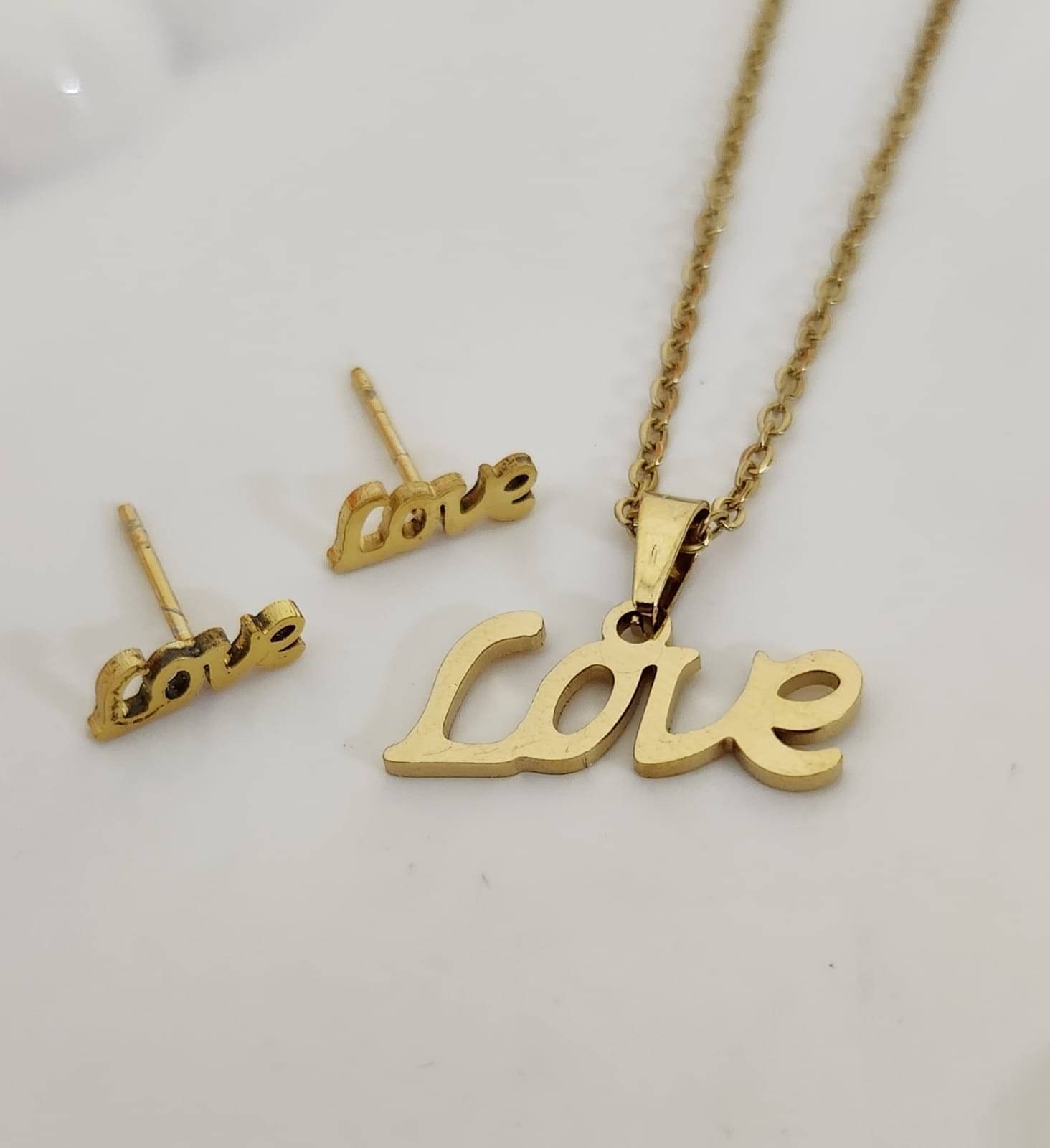 Piu Jewels Gold Plated Chains Combo ( Set of 1 ) Piu Jewels Gold Plated Chains Combo ( Set of 1 )