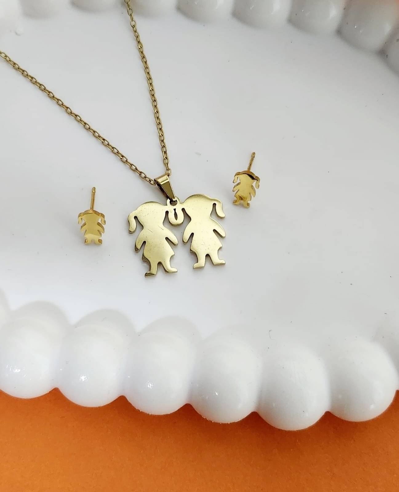 Piu Jewels Gold Plated Chains Combo ( Set of 1 ) Piu Jewels Gold Plated Chains Combo ( Set of 1 )