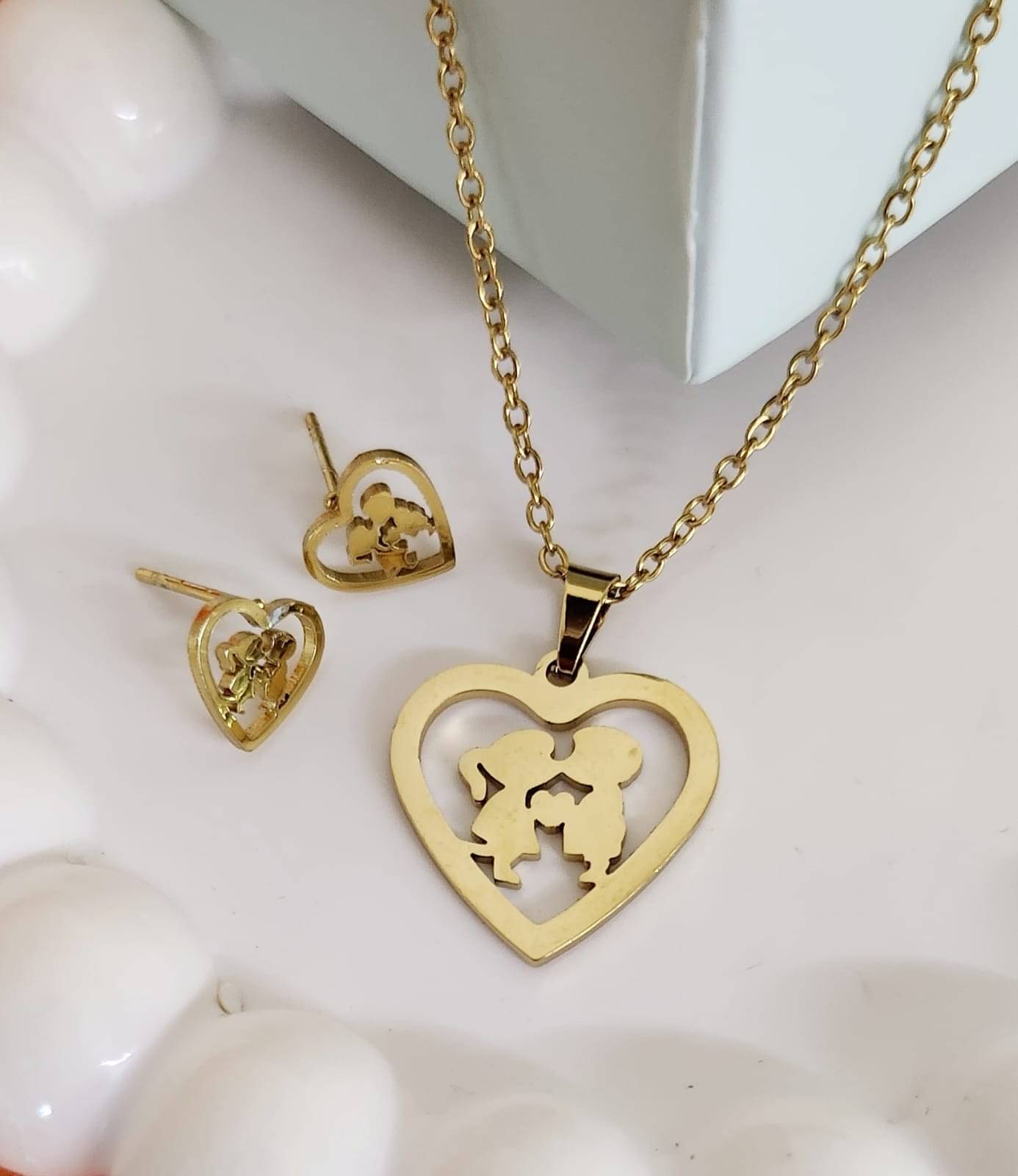     			Piu Jewels Gold Plated Chains Combo ( Set of 1 )