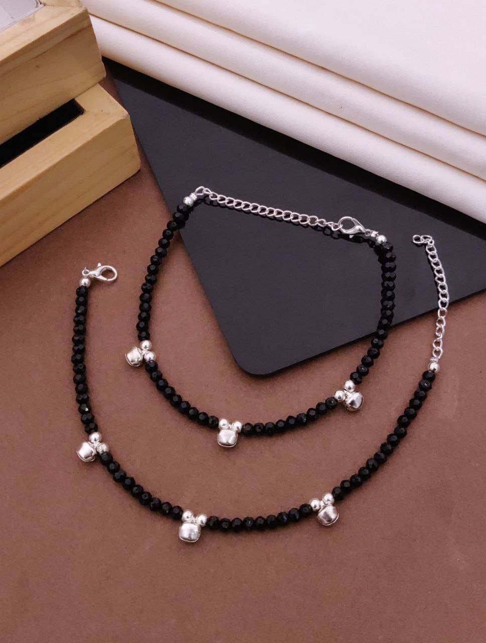     			Shivay Fashion  hub Silver Anklets ( Pack of 1 )