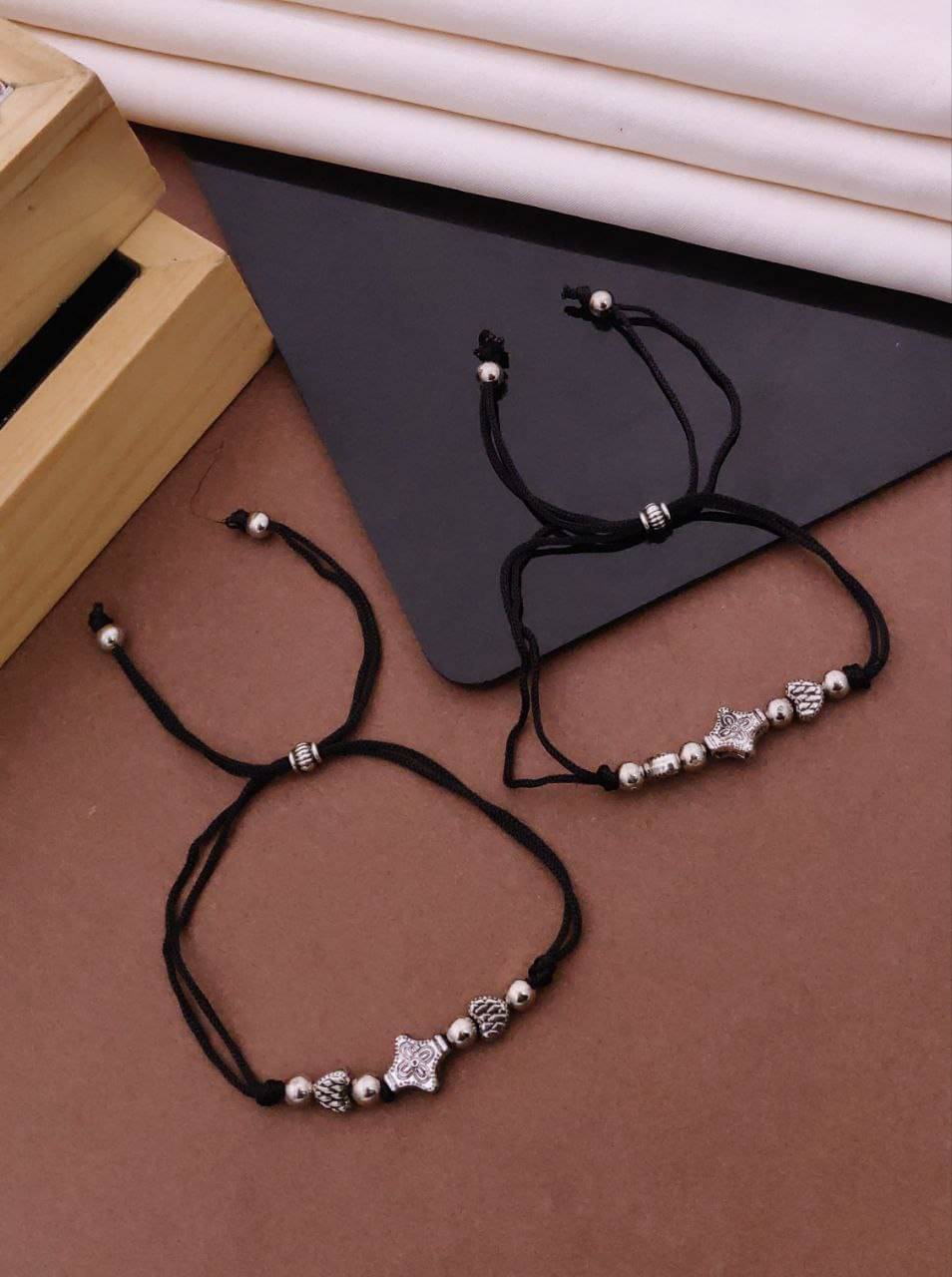     			Shivay Fashion  hub Silver Anklets ( Pack of 1 )