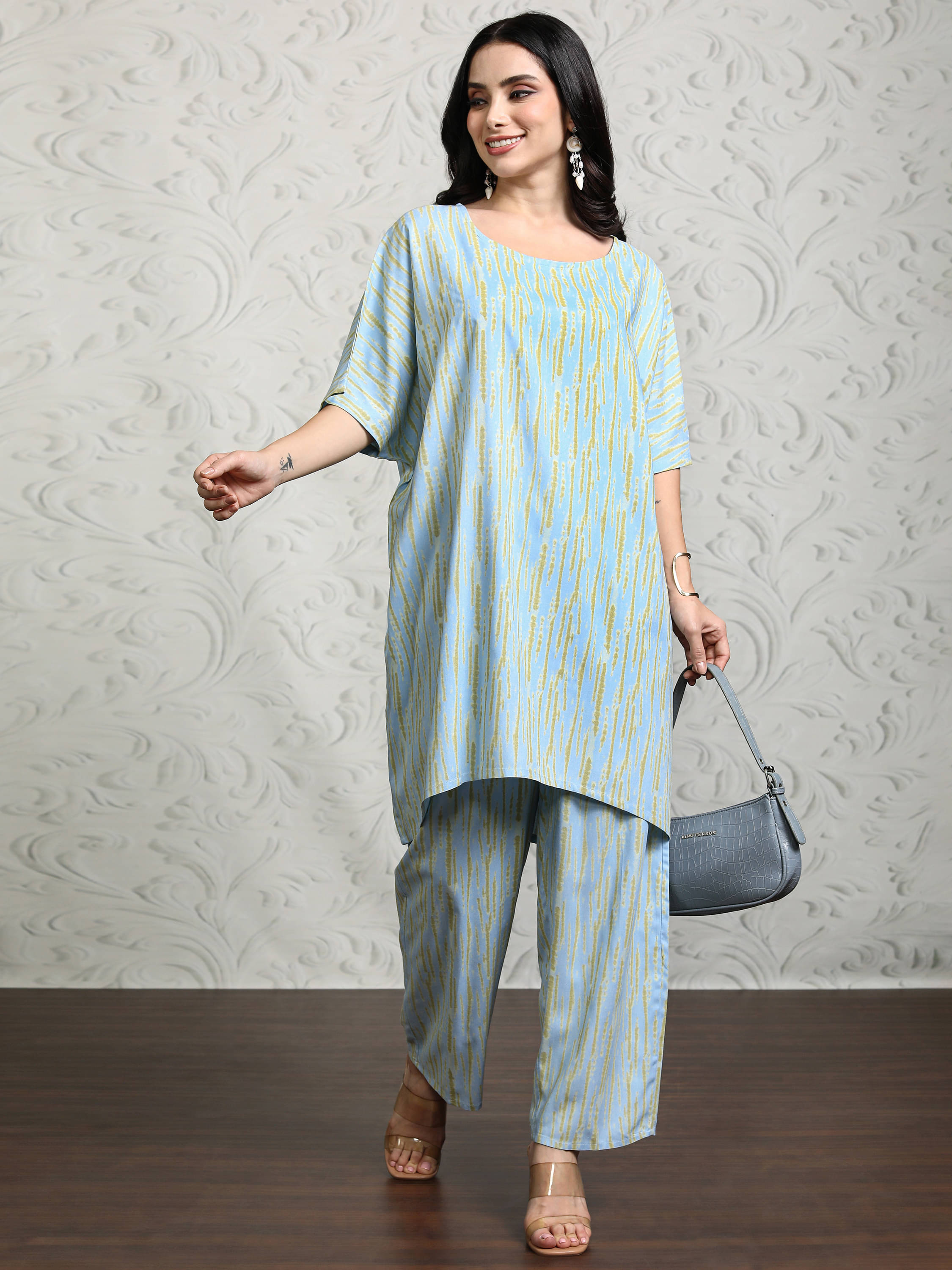     			Vishudh Women Tunic With Trousers Co-Ord Set ( Blue )
