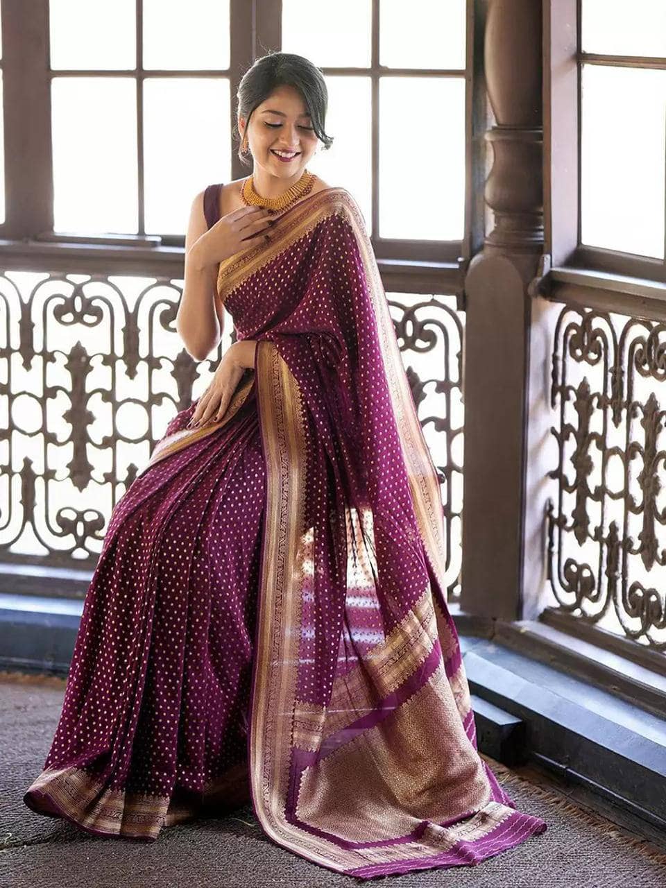 fab woven Art Silk Woven Design Banarasi saree With Unstitched Blouse Piece ( Wine ) - Sarees | Buy online on ZillyBuy