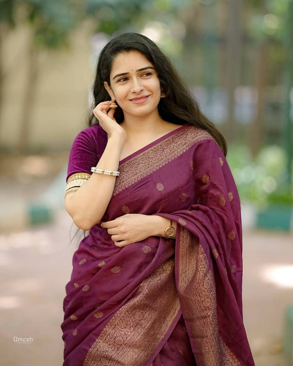 fab woven Art Silk Woven Design Banarasi saree With Unstitched Blouse Piece ( Wine ) - Sarees | Buy online on ZillyBuy