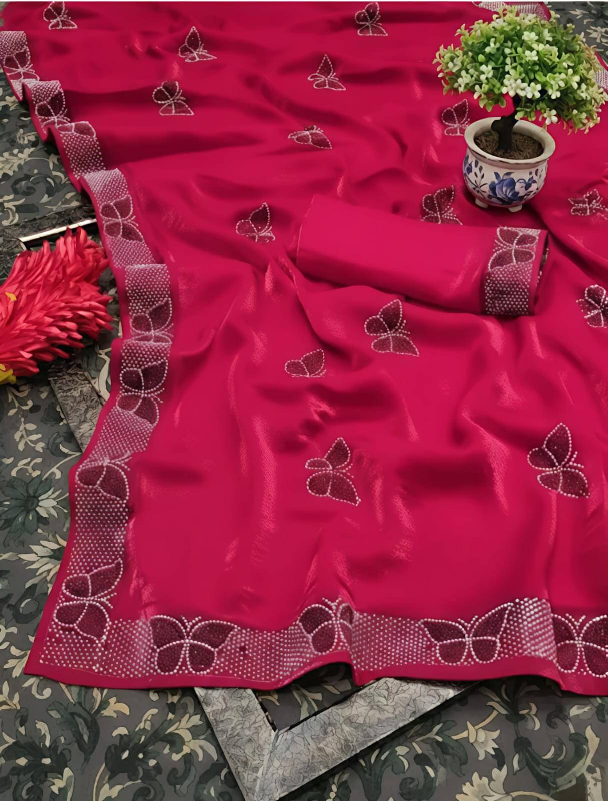 RIYA ENTERPRISE Satin Solid Regular Saree With Unstitched Blouse Piece ( Pink ) RIYA ENTERPRISE Satin Solid Regular Saree With Unstitched Blouse Piece ( Pink )