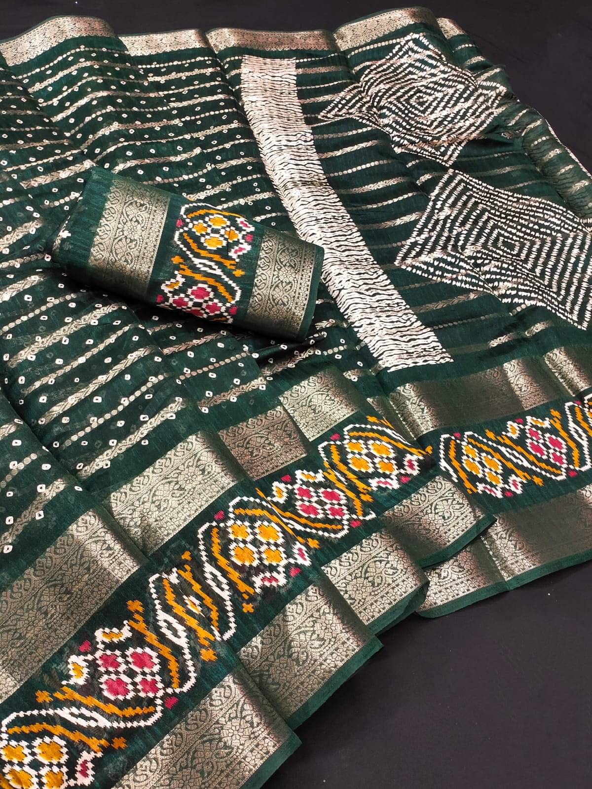 KV Fashion Art Silk Printed Regular Saree With Unstitched Blouse Piece ( Green ) KV Fashion Art Silk Printed Regular Saree With Unstitched Blouse Piece ( Green )