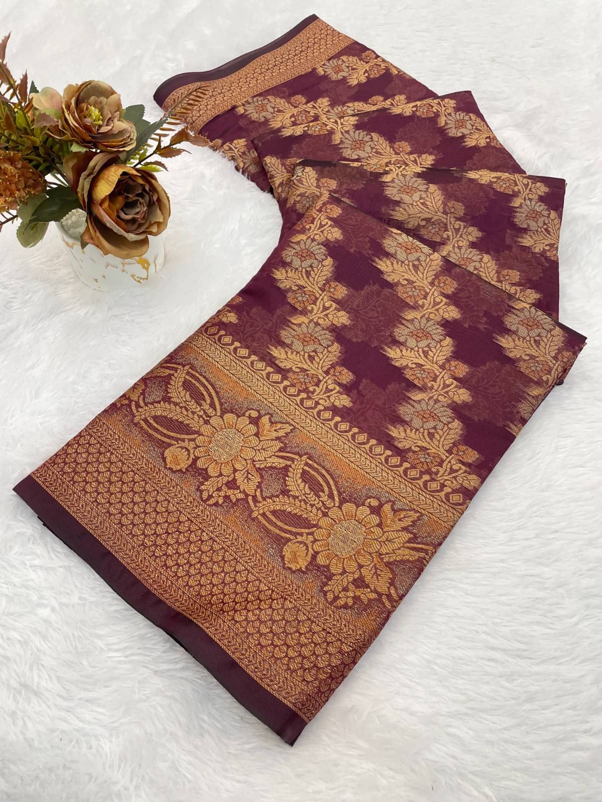 KV Fashion Organza Printed Regular Saree With Unstitched Blouse Piece ( Wine ) KV Fashion Organza Printed Regular Saree With Unstitched Blouse Piece ( Wine )