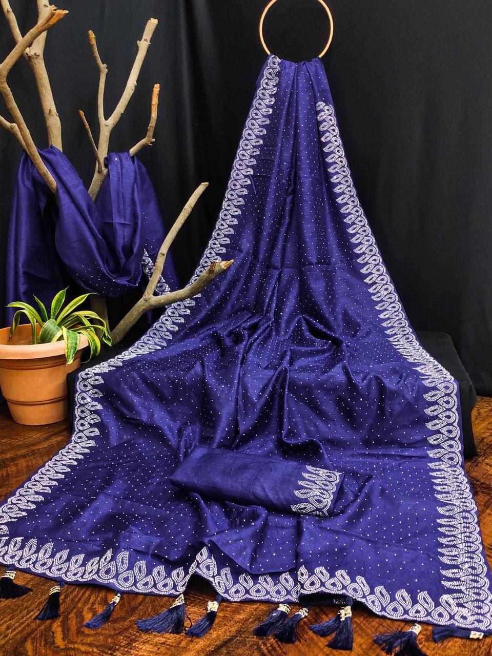 Maa Trade Georgette Embroidered Regular Saree With Unstitched Blouse Piece ( Blue ) Maa Trade Georgette Embroidered Regular Saree With Unstitched Blouse Piece ( Blue )