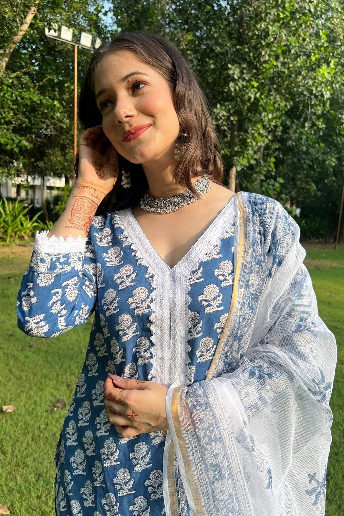     			SOHAM ENTERPRISE Women Cotton Blend Printed A-line Kurti With Pants ( Aqua Blue )