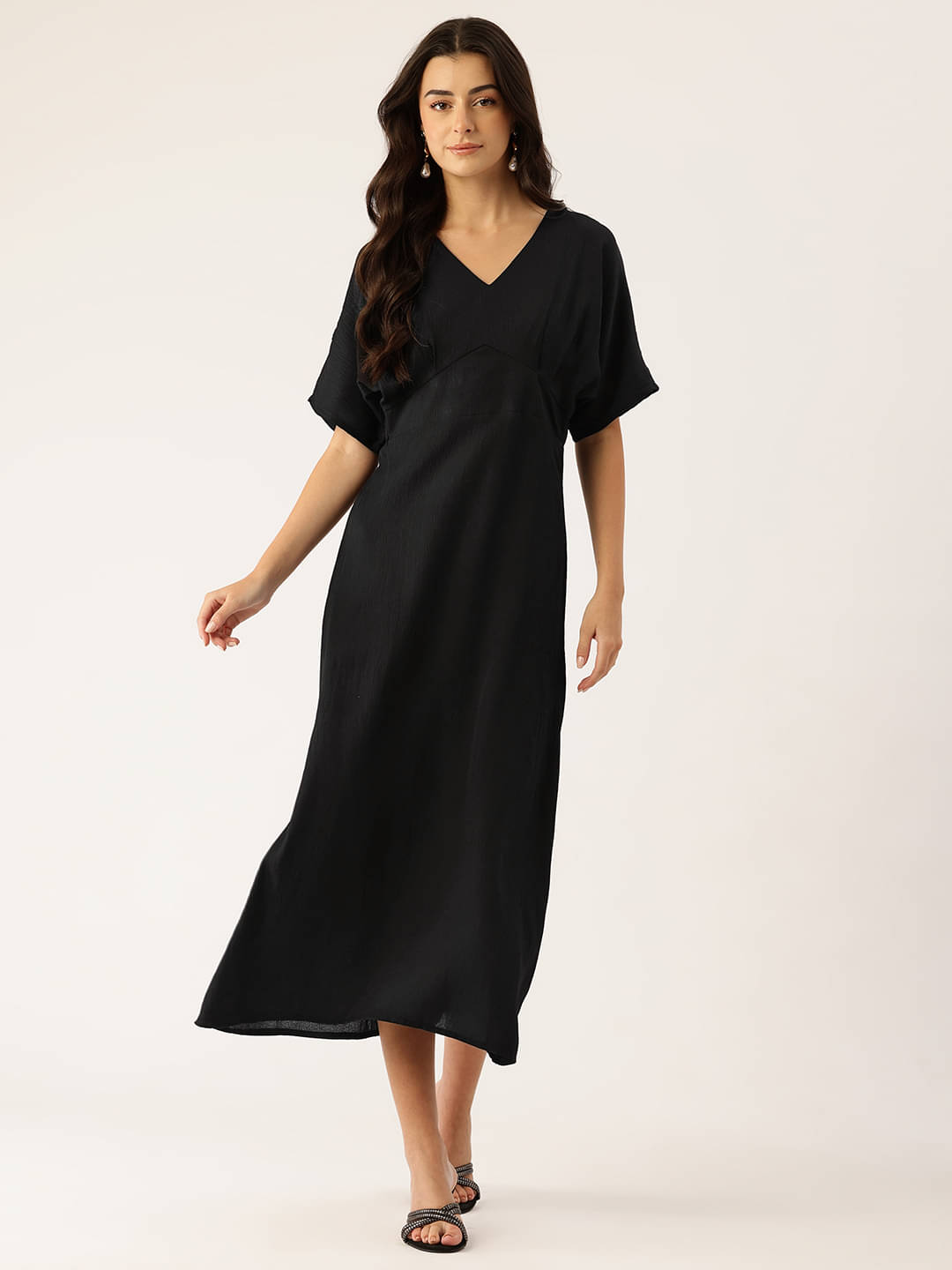 Sleek Italia Women Crepe Solid A-line Dress ( Black ) Sleek Italia Women Crepe Solid A-line Dress ( Black )