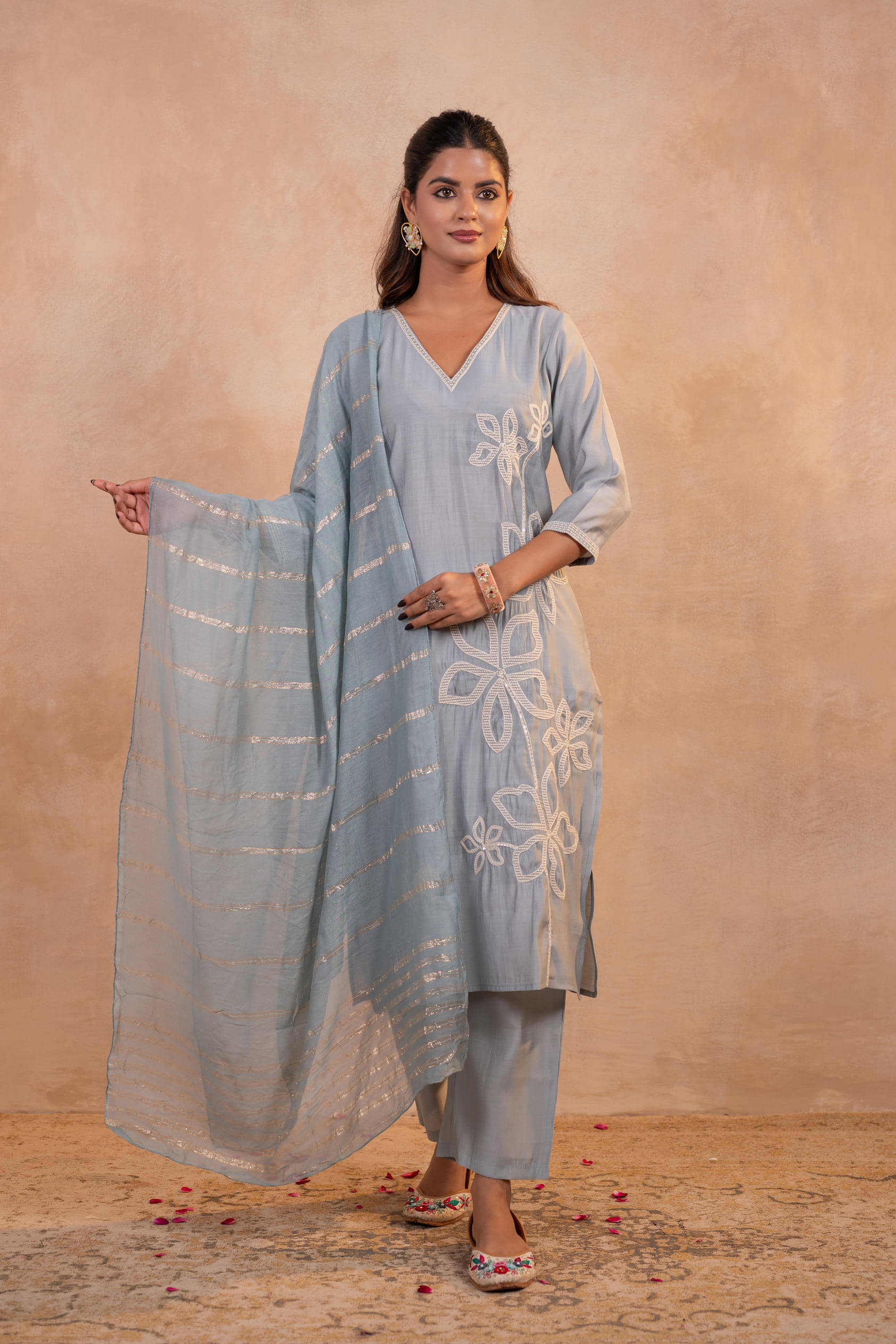 Juniper Women Viscose Embroidered Straight Kurti With Pants ( Grey )