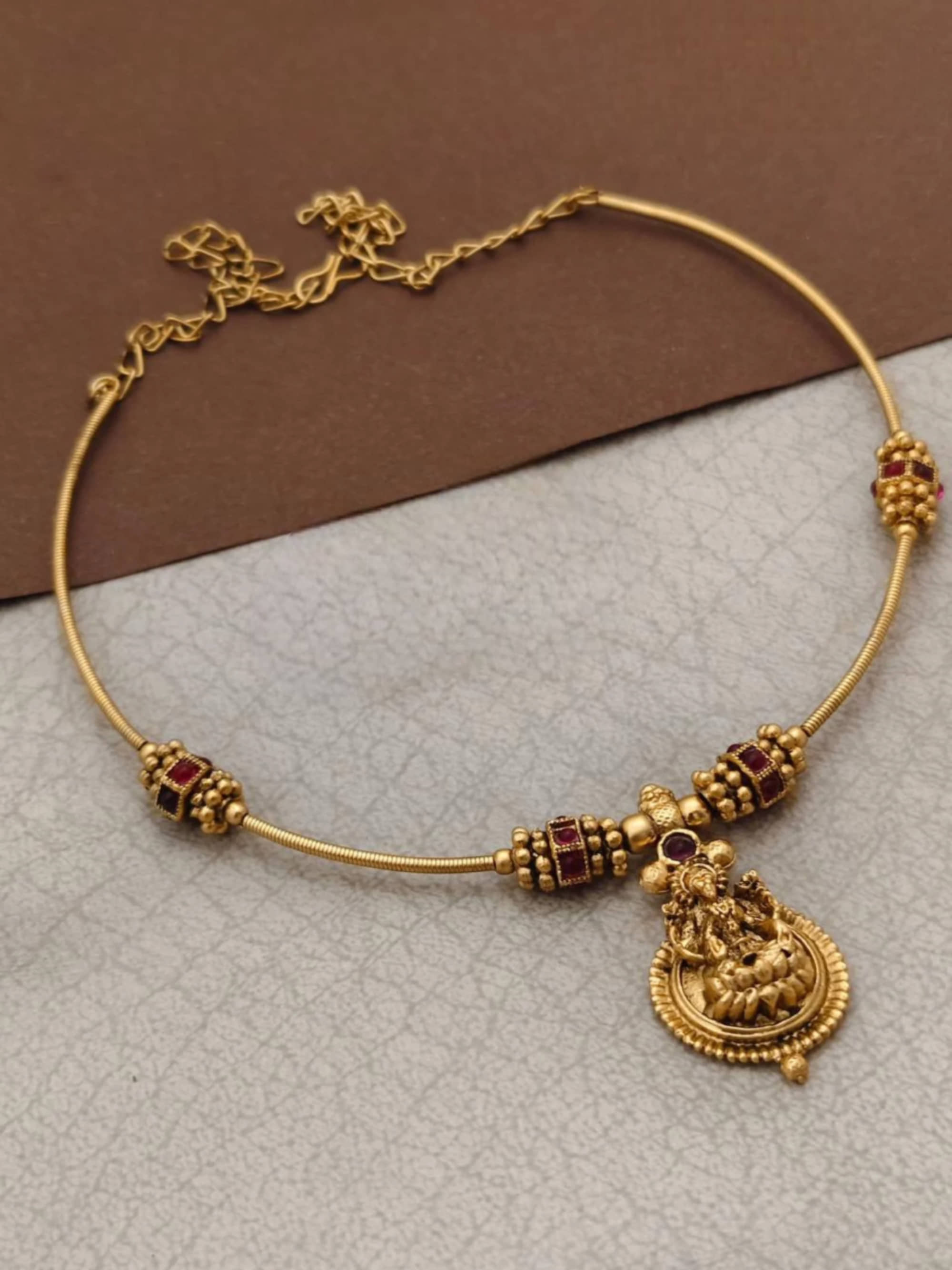 ROFARWORD Gold Brass Necklace Set ( Pack of 1 )