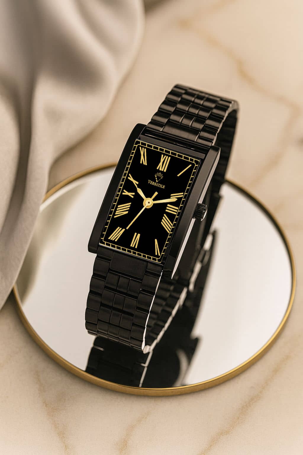 Versatile Black Metal Analog Womens Watch