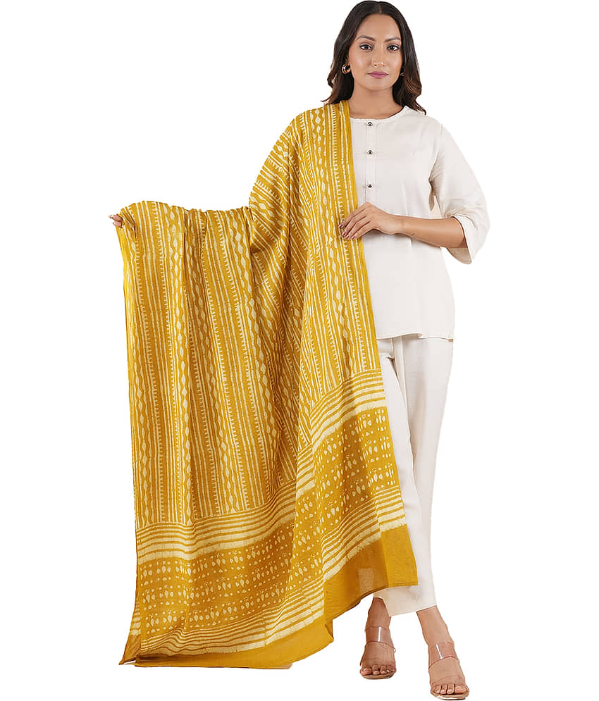 STYLE SHOES Cotton Women Dupatta ( Mustard , Pack of 1 ) - Dupattas & Shawls | Buy online on ZillyBuy