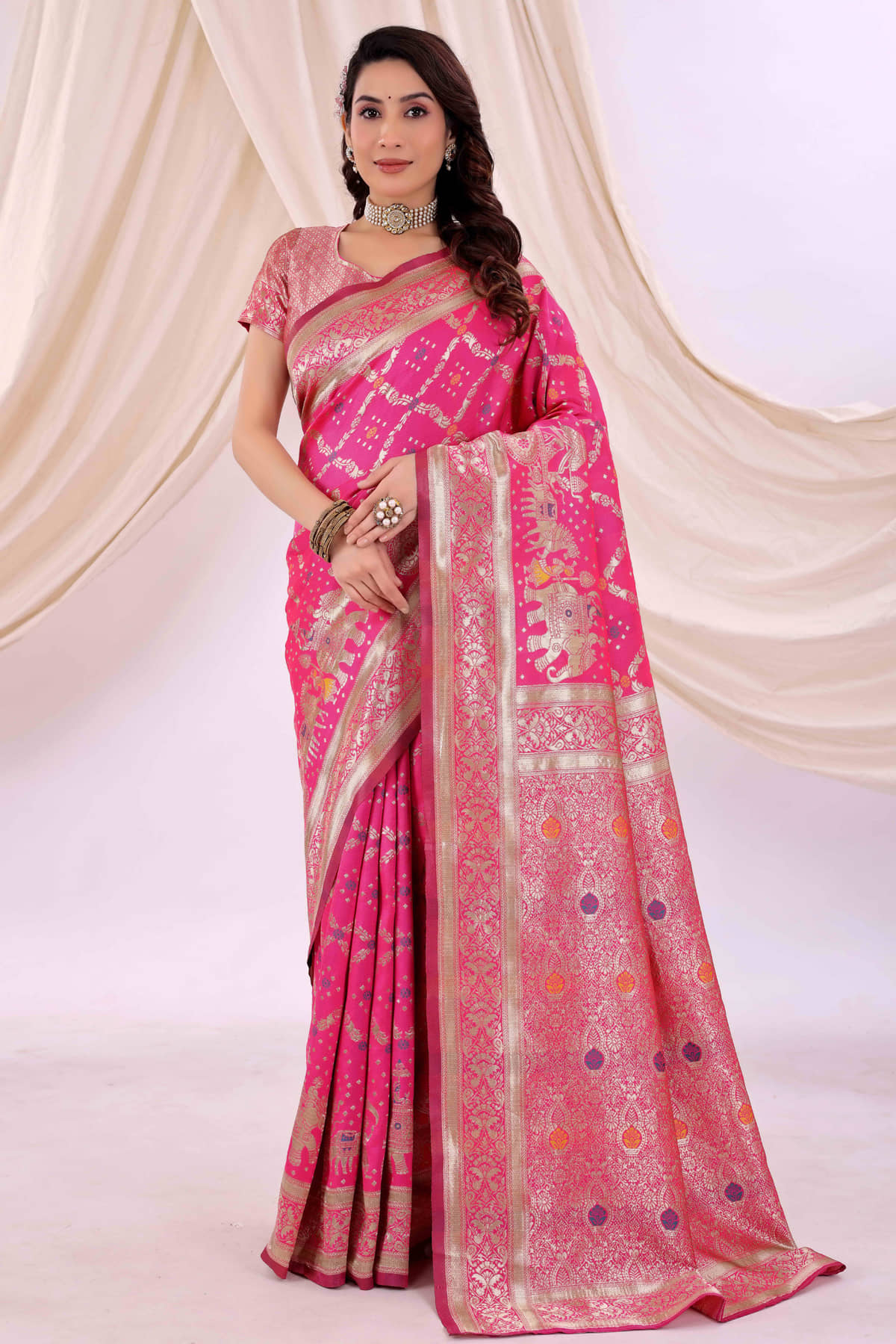 Vkaran Silk Woven Banarasi saree With Unstitched Blouse Piece ( Rani ) - Sarees | Buy online on ZillyBuy