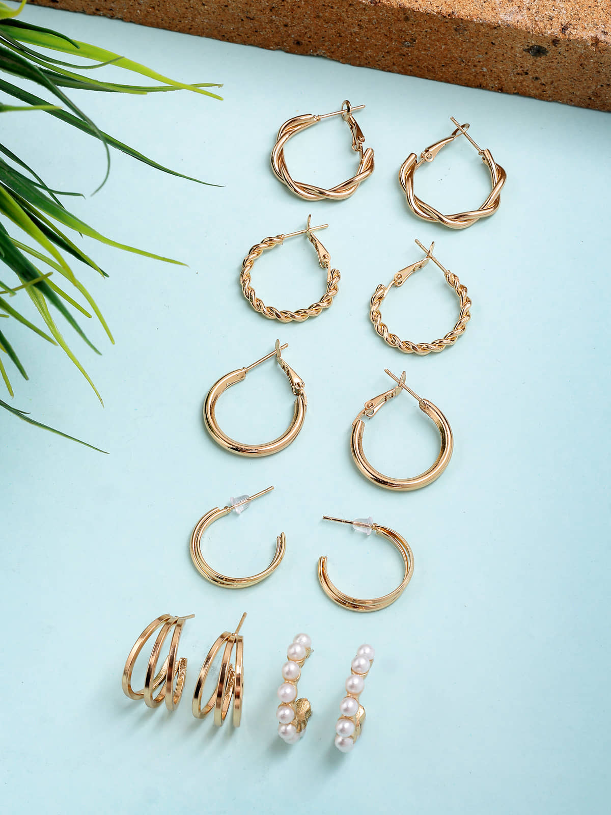 Scintillare by Sukkhi Golden Hoops Earrings ( Pack of 1 ) - Earrings | Buy online on ZillyBuy
