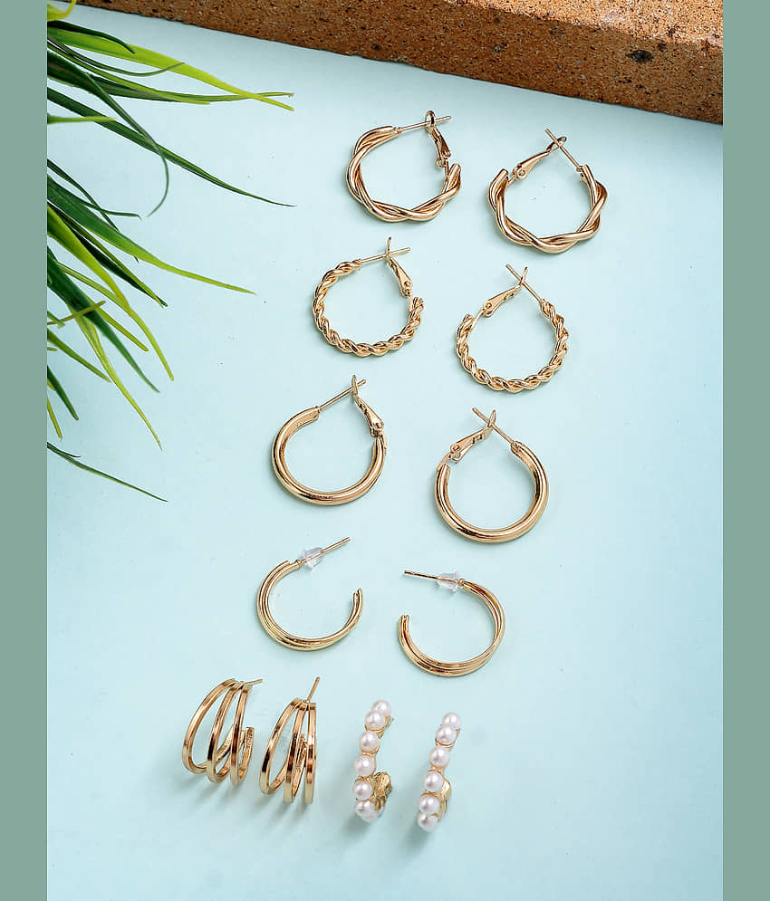 Scintillare by Sukkhi Golden Hoops Earrings ( Pack of 1 ) - Earrings | Buy online on ZillyBuy