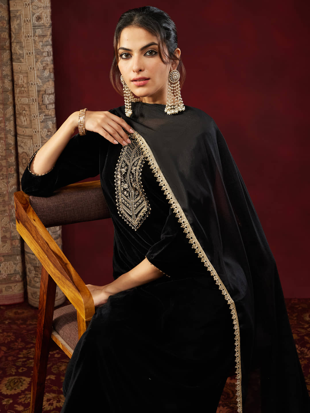 Janasya Women Velvet Embroidered Straight Kurti With Pants ( Black )