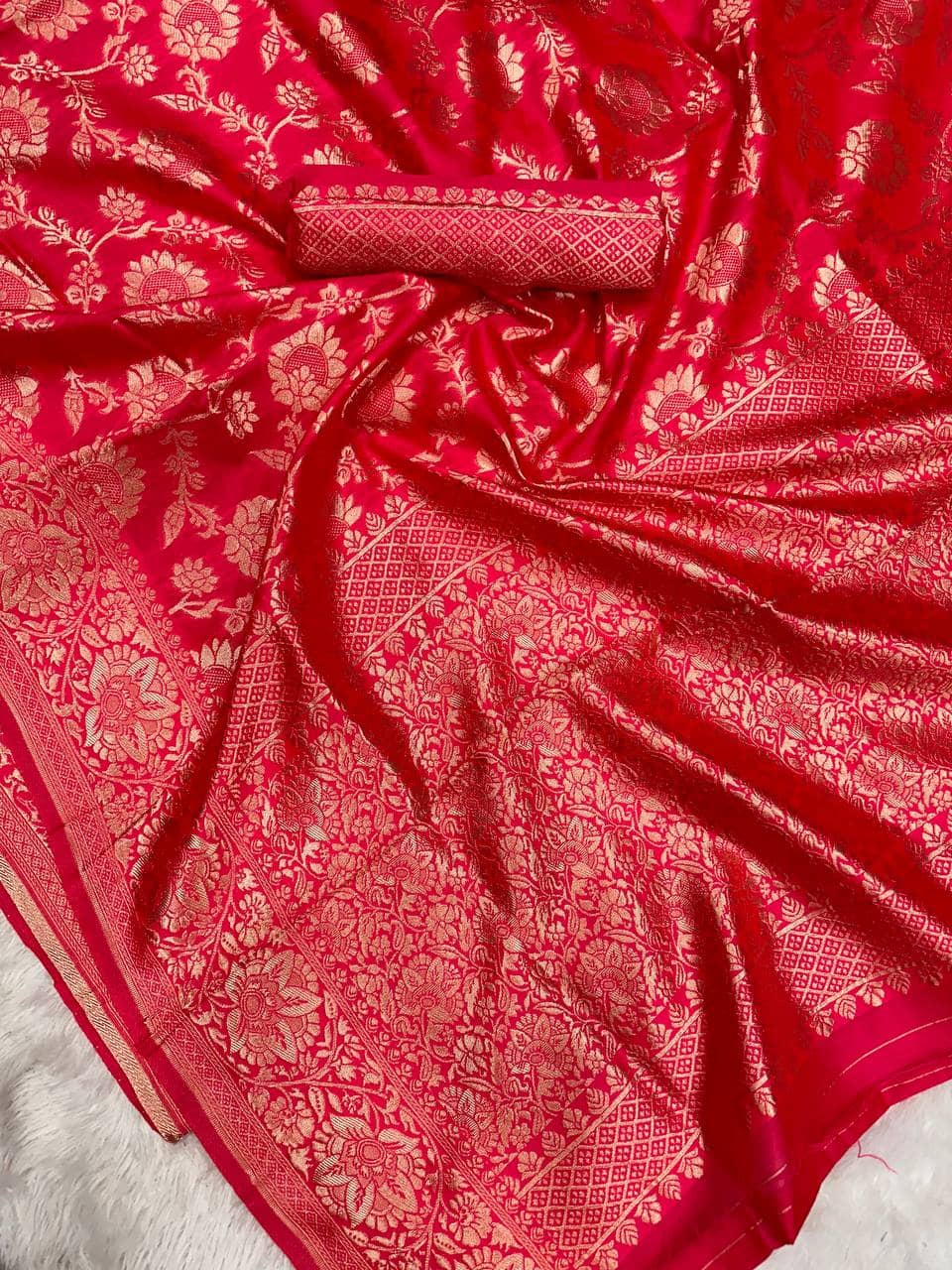 fab woven Art Silk Woven Design Banarasi saree With Unstitched Blouse Piece ( Pink ) - Sarees | Buy online on ZillyBuy