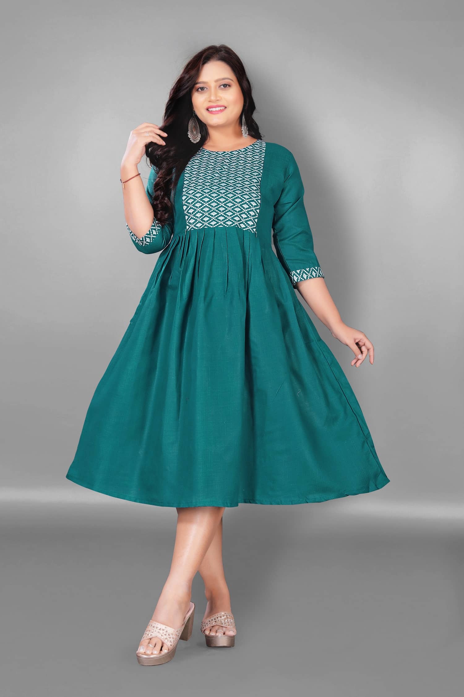 Hetsa Women Cotton Blend Embroidered Anarkali Kurti ( Green ) - Kurtis, Tunics | Buy online on ZillyBuy
