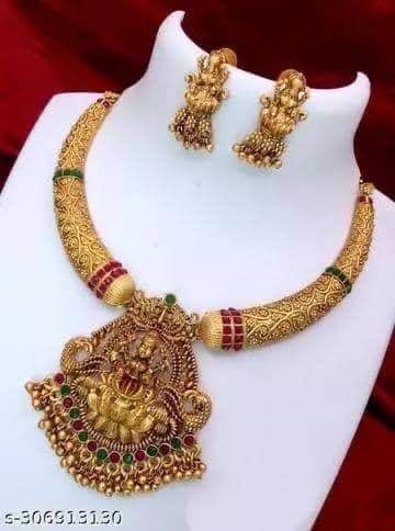 KEYMAX Golden Alloy Necklace Set ( Pack of 1 )