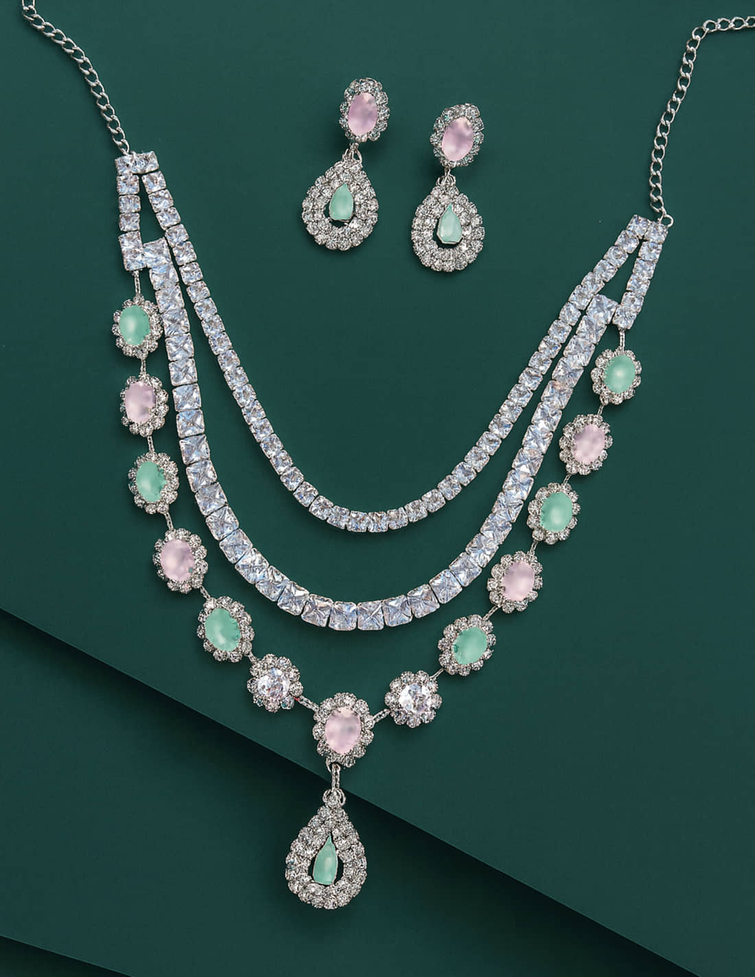 JIPPA Green Metal Necklace Set ( Pack of 1 )