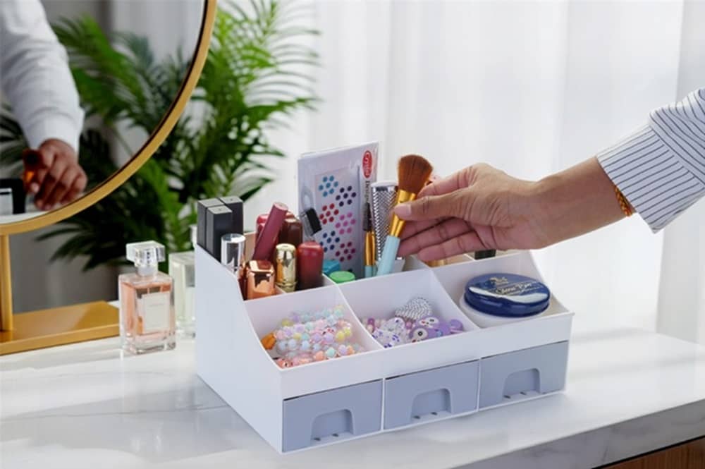Plastic Unbreakable Multi Purpose Make Up Organiser / Stationery / Cosmetic / Jewellery / Skin Care / Home / Office / Dressing Table Storage Organiser Vanity Box Set Of 1