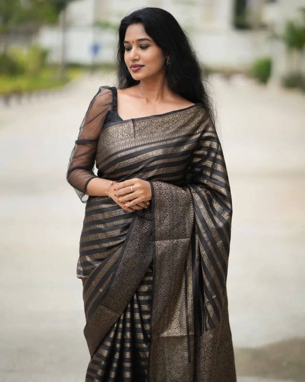 fab woven Art Silk Woven Design Banarasi saree With Unstitched Blouse Piece ( Black ) - Sarees | Buy online on ZillyBuy