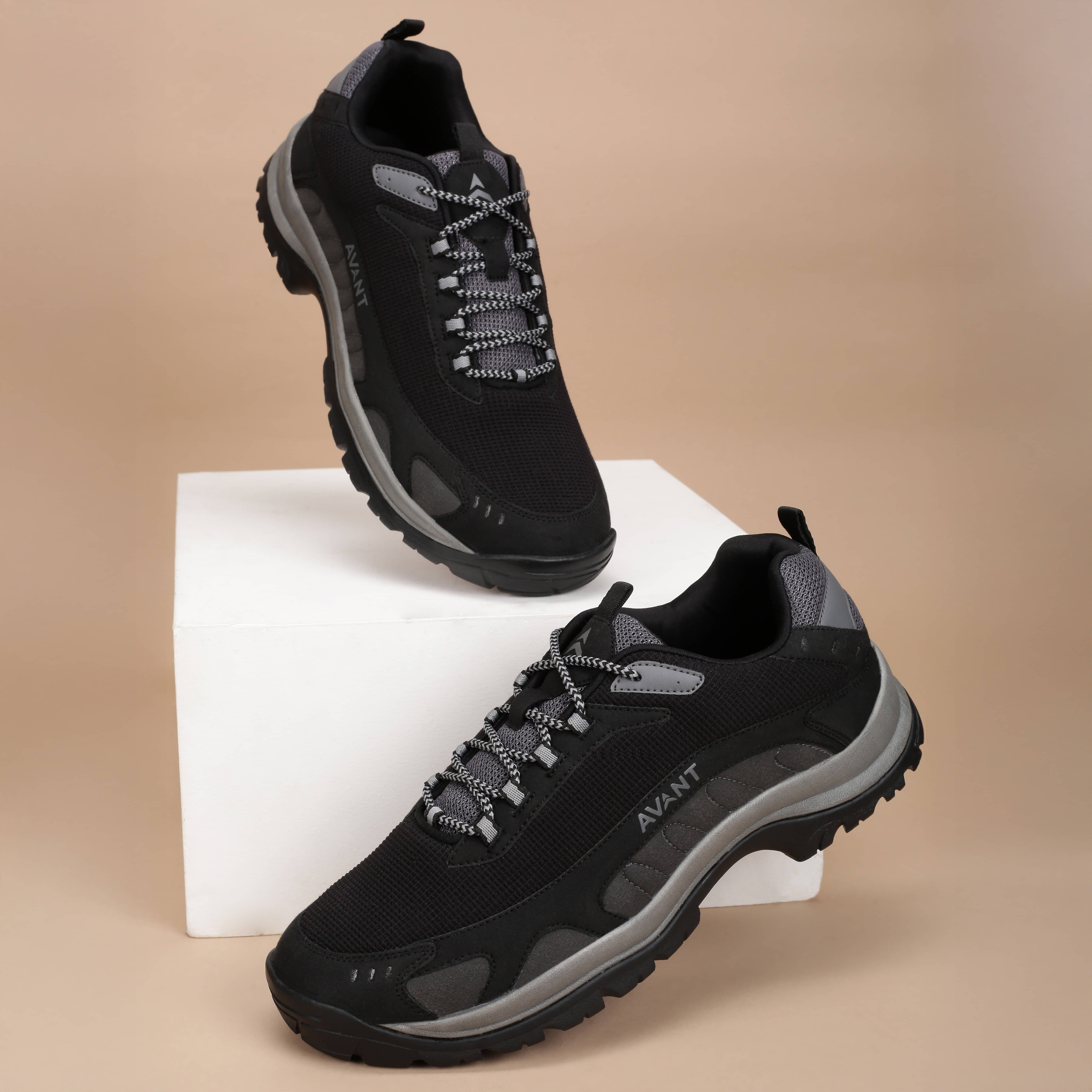 Avant Atlas Walker Black Hiking Shoes
