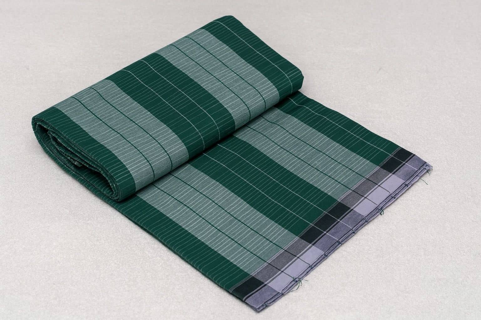 Shyam Handloom Cotton Men's Lungi Green ( Pack of 1 )