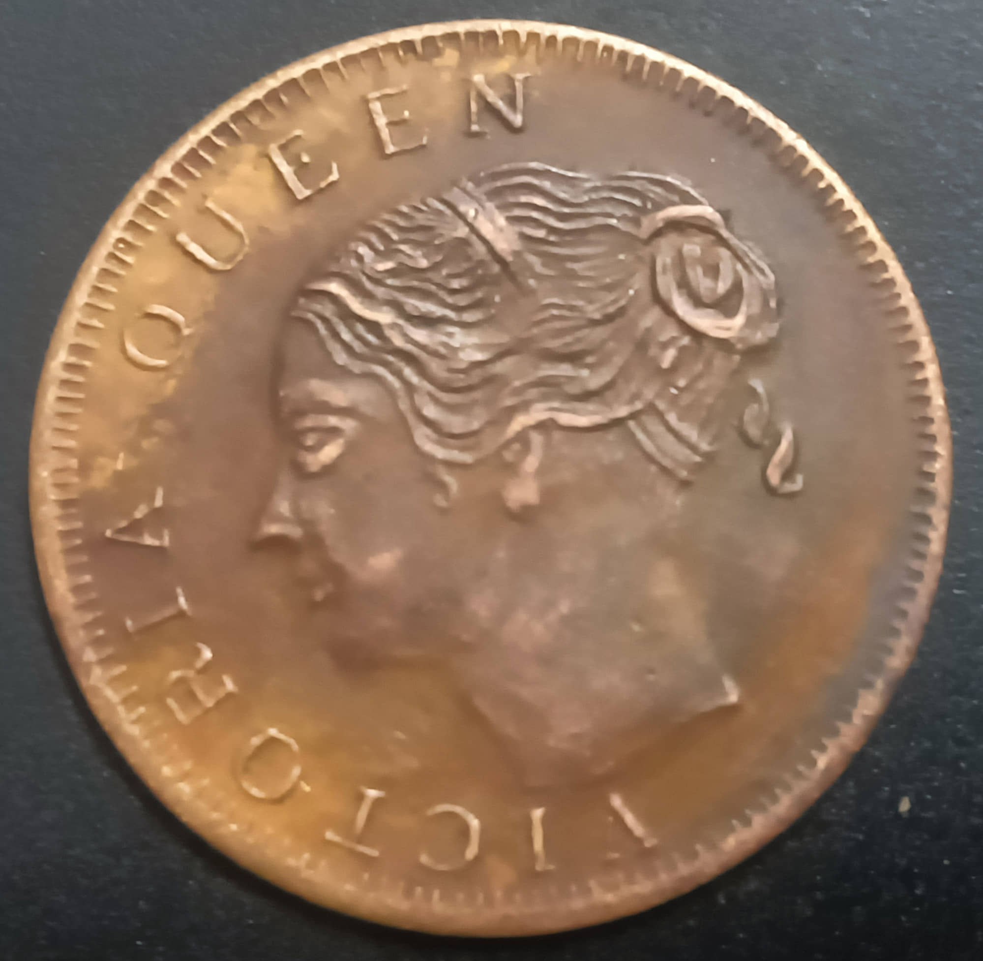 ONE RUPEE VICTORIA QUEEN 1839 COPPER COIN