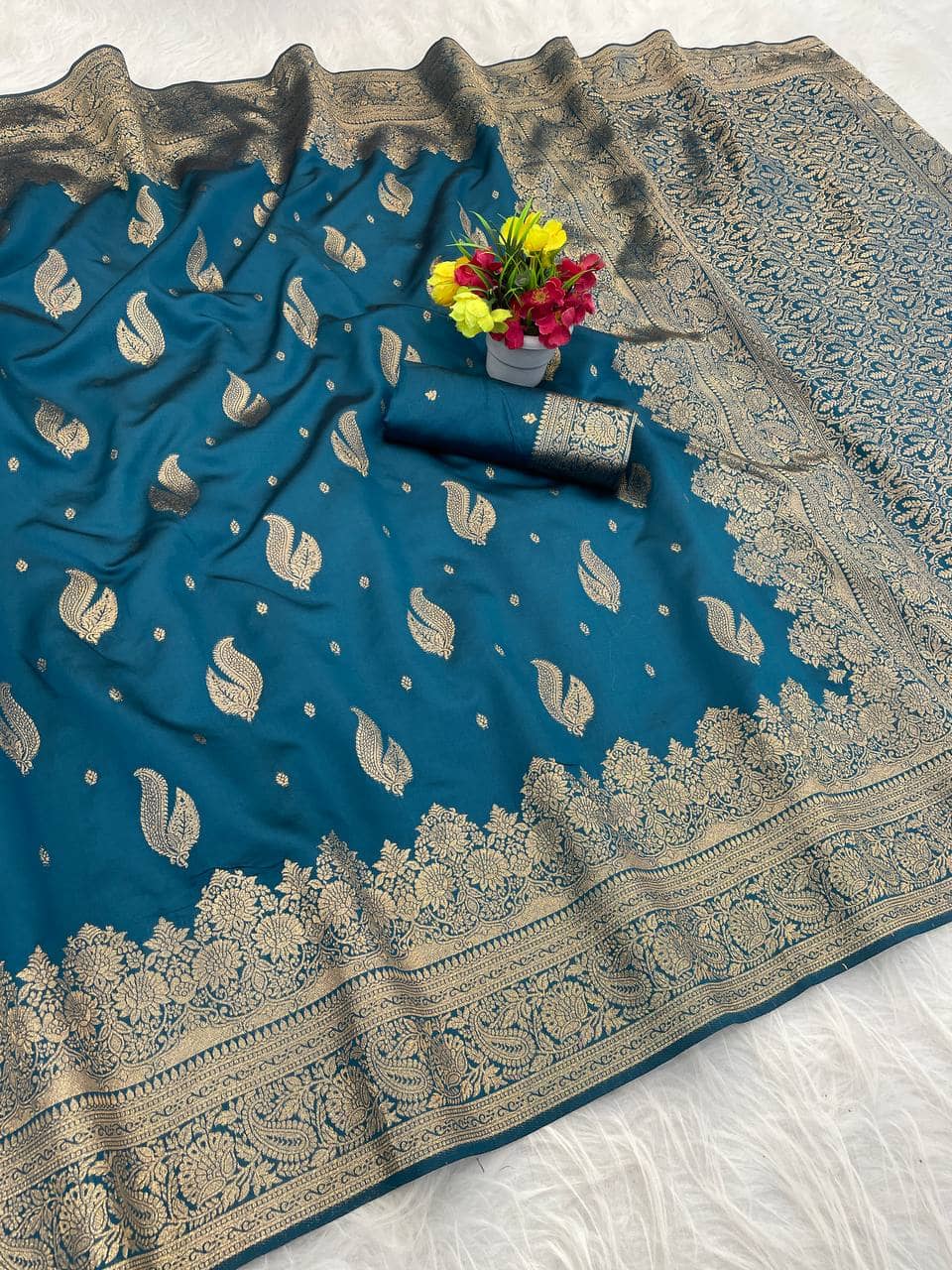fab woven Art Silk Woven Design Banarasi saree With Unstitched Blouse Piece ( Teal ) - Sarees | Buy online on ZillyBuy