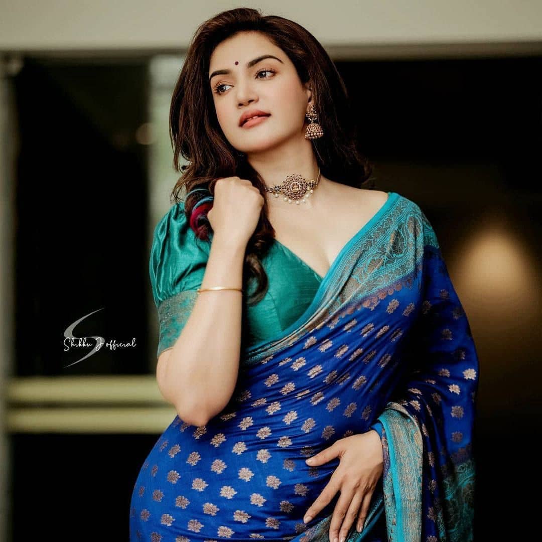 fab woven Art Silk Woven Design Banarasi saree With Unstitched Blouse Piece ( Blue ) - Sarees | Buy online on ZillyBuy
