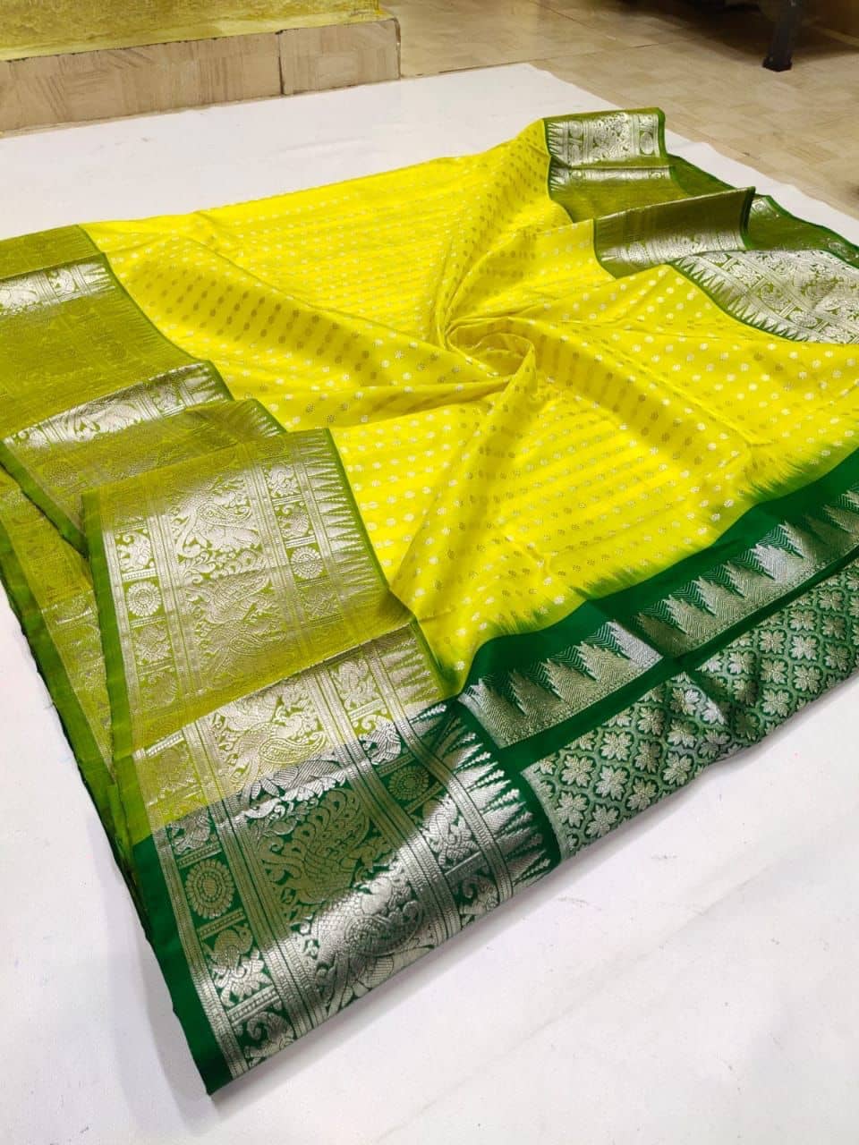fab woven Art Silk Woven Design Banarasi saree With Unstitched Blouse Piece ( Yellow ) - Sarees | Buy online on ZillyBuy