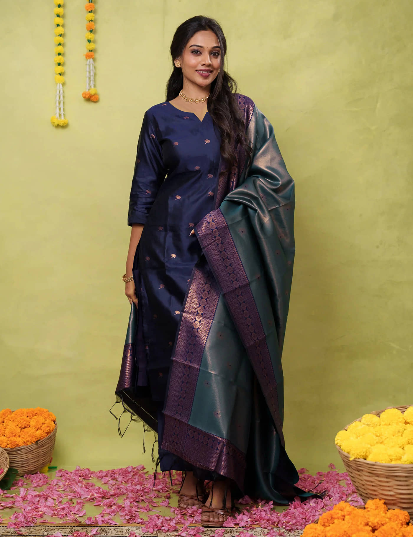 kedar fab Women Silk Blend Self Design Straight Kurti With Pants ( Blue )